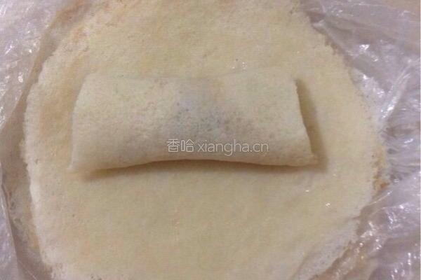 豆沙春卷的做法图解4