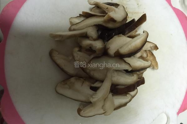 香菇烧油菜的做法图解2