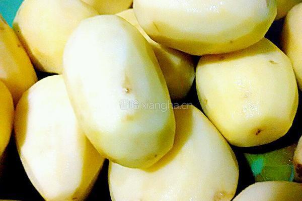 东北炖菜芸豆炖土豆的做法图解1