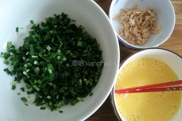 韭菜鸡蛋虾皮盒子的做法图解3