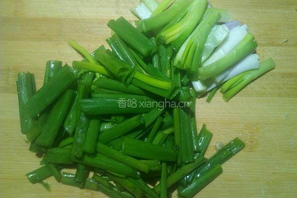 香葱炒脆皮烧肉的做法图解3