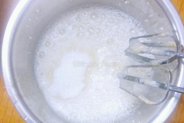 6寸戚风蛋糕的做法图解3