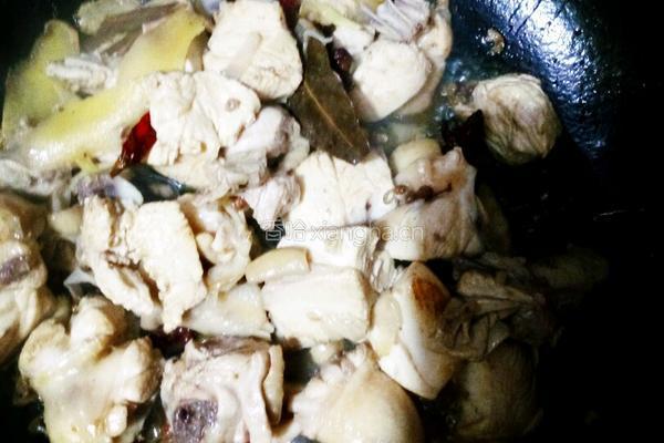 红烧鸡肉土豆的做法图解5