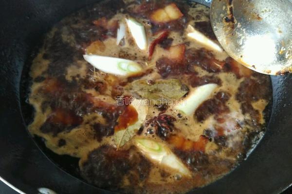 芋头烧肉的做法图解10