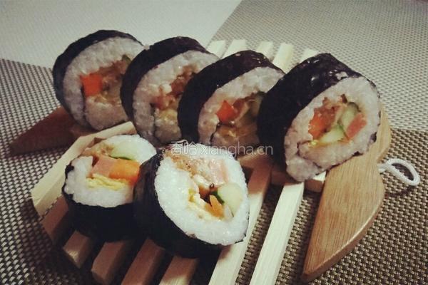 辣白菜寿司卷的做法图解11