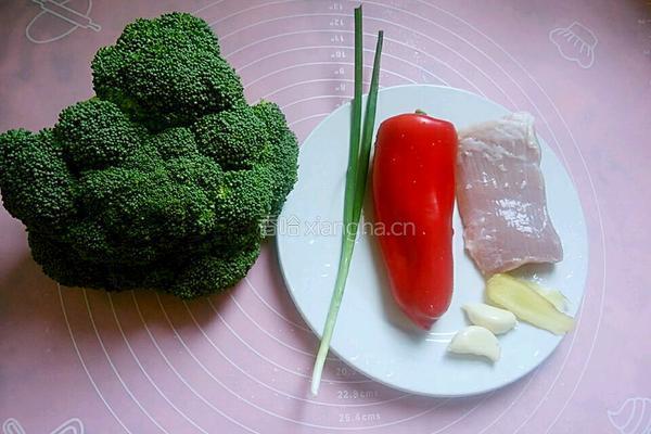 彩椒肉沫炒西兰花的做法图解1