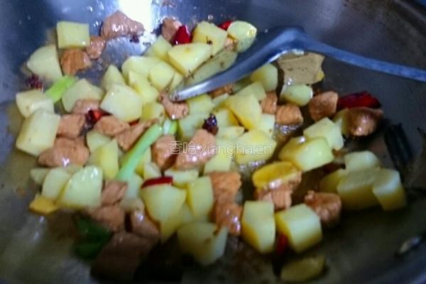 鲜香土豆烧肉的做法图解7