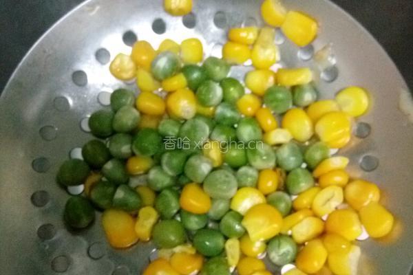 电饭锅排骨焖饭的做法图解3