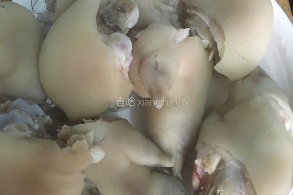 虫草花猪脚汤的做法图解5