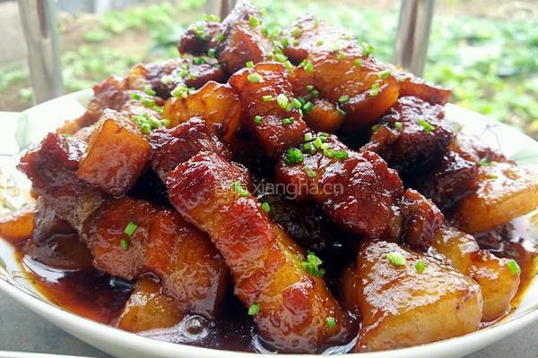 萝卜红烧肉的做法图解4
