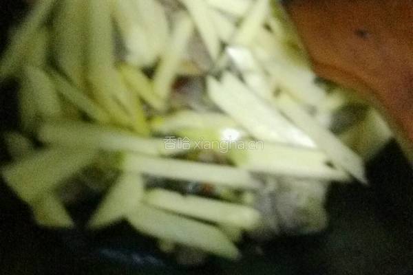 茄子干土豆条炒牛肉的做法图解7
