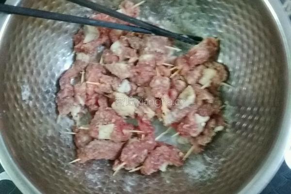自制迷你牛肉串的做法图解3