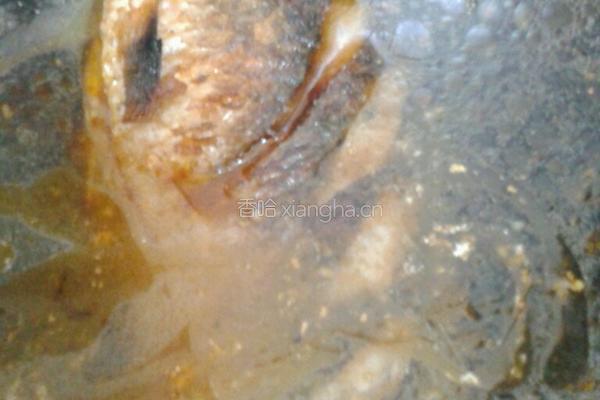 鲫鱼冻豆腐汤的做法图解7