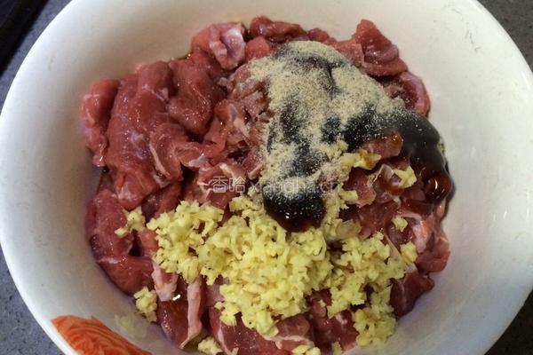 洋葱炒牛肉的做法图解3