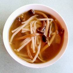 野生菌汤的做法[图]