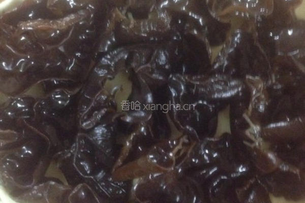 木耳蒸鸡的做法图解6