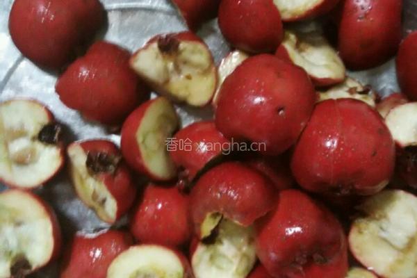 山楂水果罐头的做法图解1