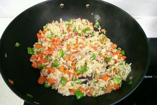三丁炒饭的做法图解9