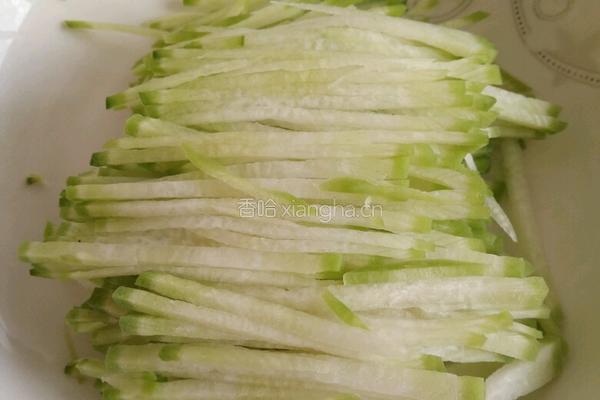 肉丸萝卜汤的做法图解2