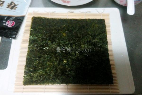 番茄鱼子紫米寿司的做法图解5