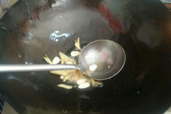 黄花鱼烧豆腐的做法图解4