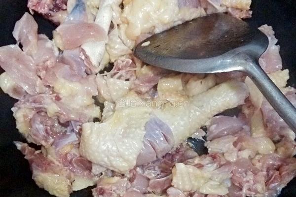 平菇煮鸡汤的做法图解2