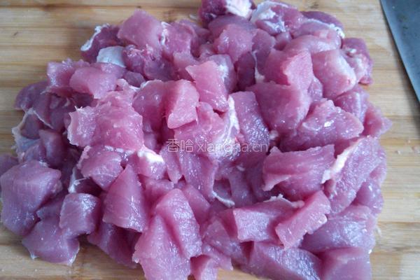 自制猪肉松的做法图解1