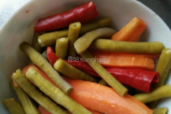 酸菜鱼片的做法图解3