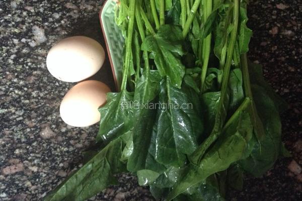 菠菜炒蛋皮的做法图解1