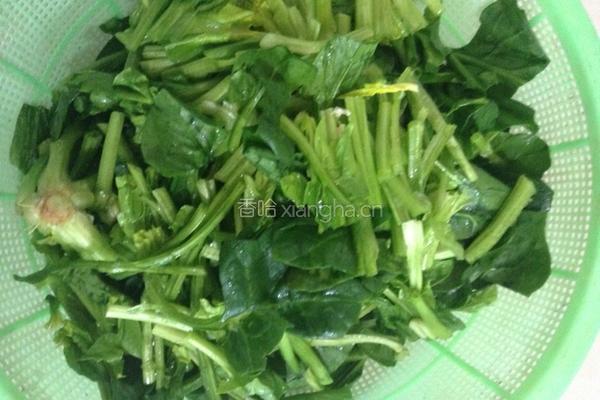菠菜炒蛋皮的做法图解2