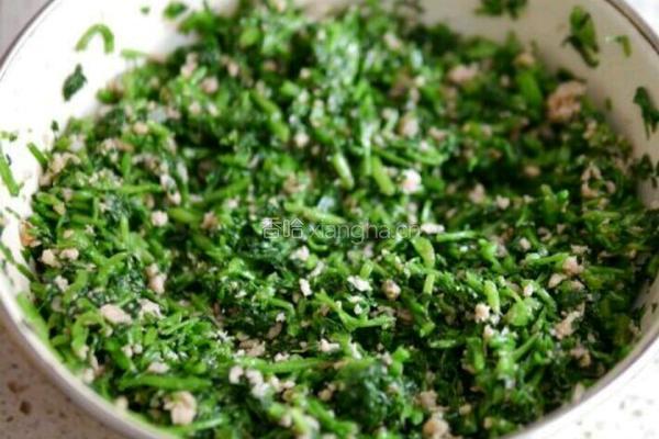 荠菜馅的饺子的做法图解3