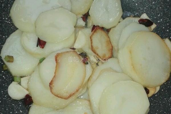 干煸土豆片的做法图解10