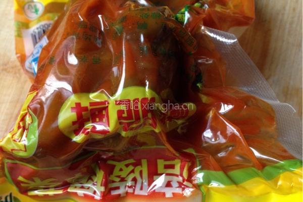 榨菜肉丝的做法图解1