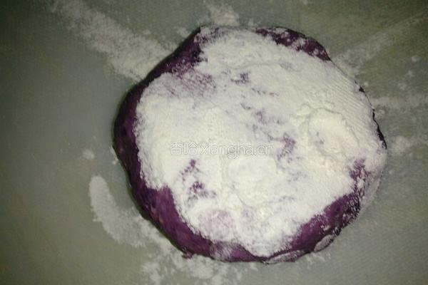 哈康面包（香蕉紫薯泥软欧）的做法图解1