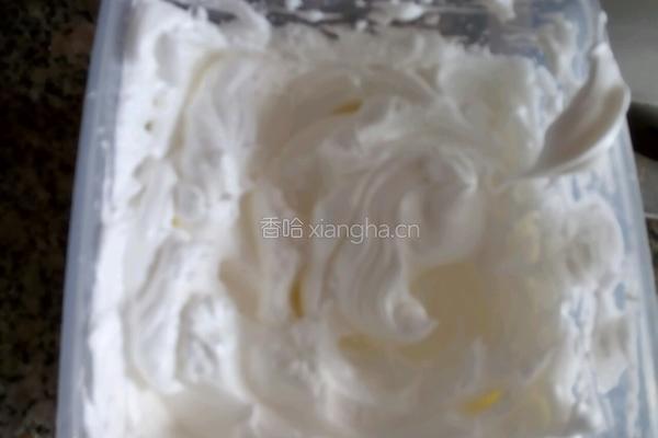 草莓彩绘蛋糕卷的做法图解8
