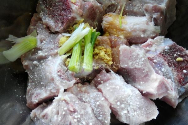川味粉蒸排骨的做法图解2