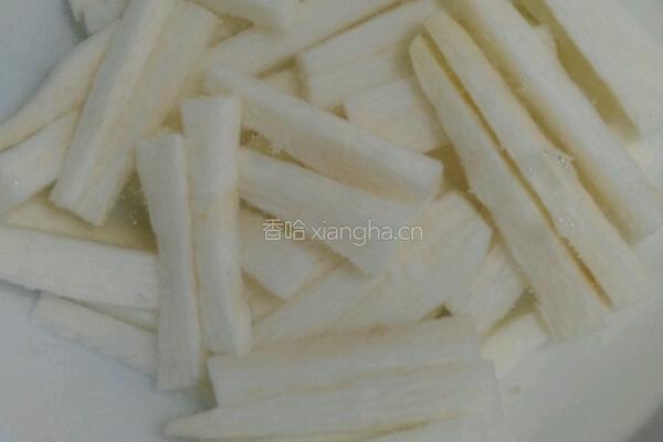 椰汁蒸铁棍山药的做法图解2
