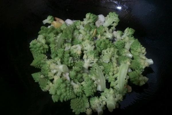 清炒宝塔菜花的做法图解5