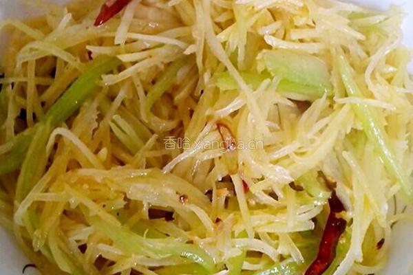 芹菜土豆丝的做法图解3