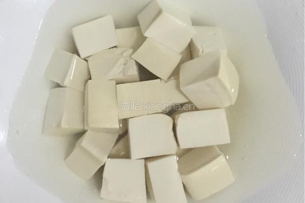 麻婆豆腐的做法图解1