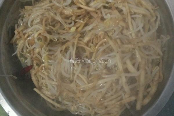 绿豆芽炒馓子的做法图解6