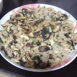 香菇木耳肉饼的做法[图]