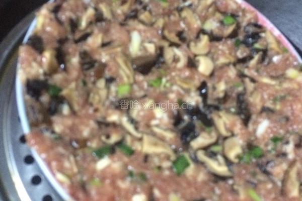 香菇木耳肉饼的做法图解5