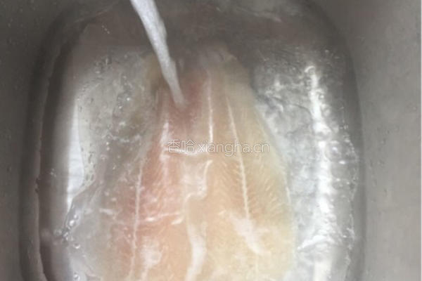 番茄龙利鱼的做法图解1
