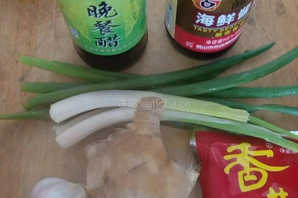 红烧鲤鱼的做法图解2