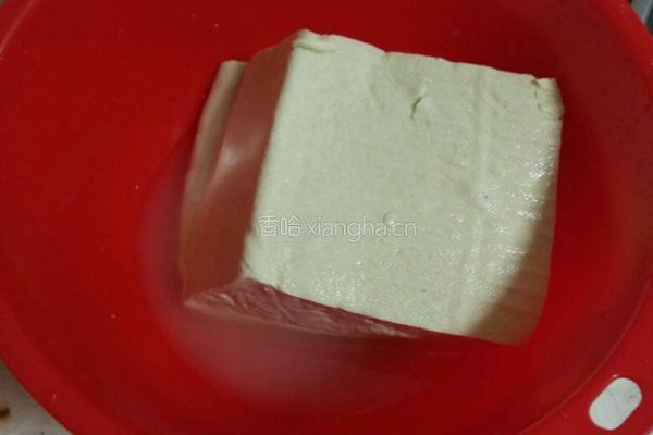家常麻香豆腐鱼的做法图解1