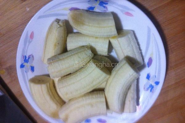 炸香蕉的做法图解1