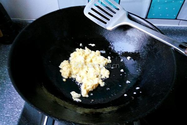 番茄炒饭的做法图解2