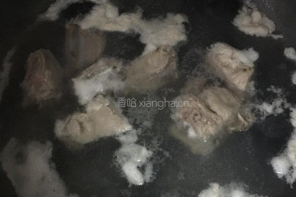 乱炖的做法图解1