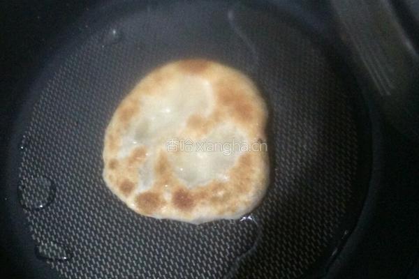 韭菜鸡蛋饼的做法图解7